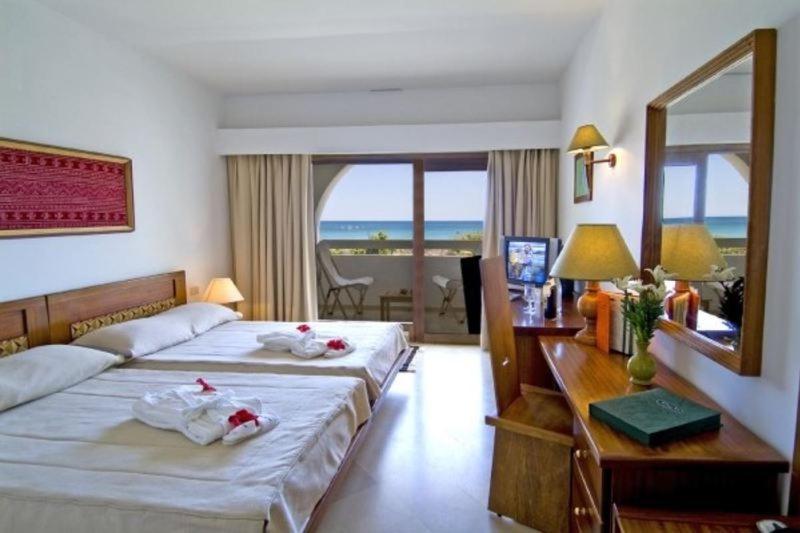 האממט Les Orangers Garden Villas And Bungalows Ultra All Inclusive חדר תמונה A room at the hotel